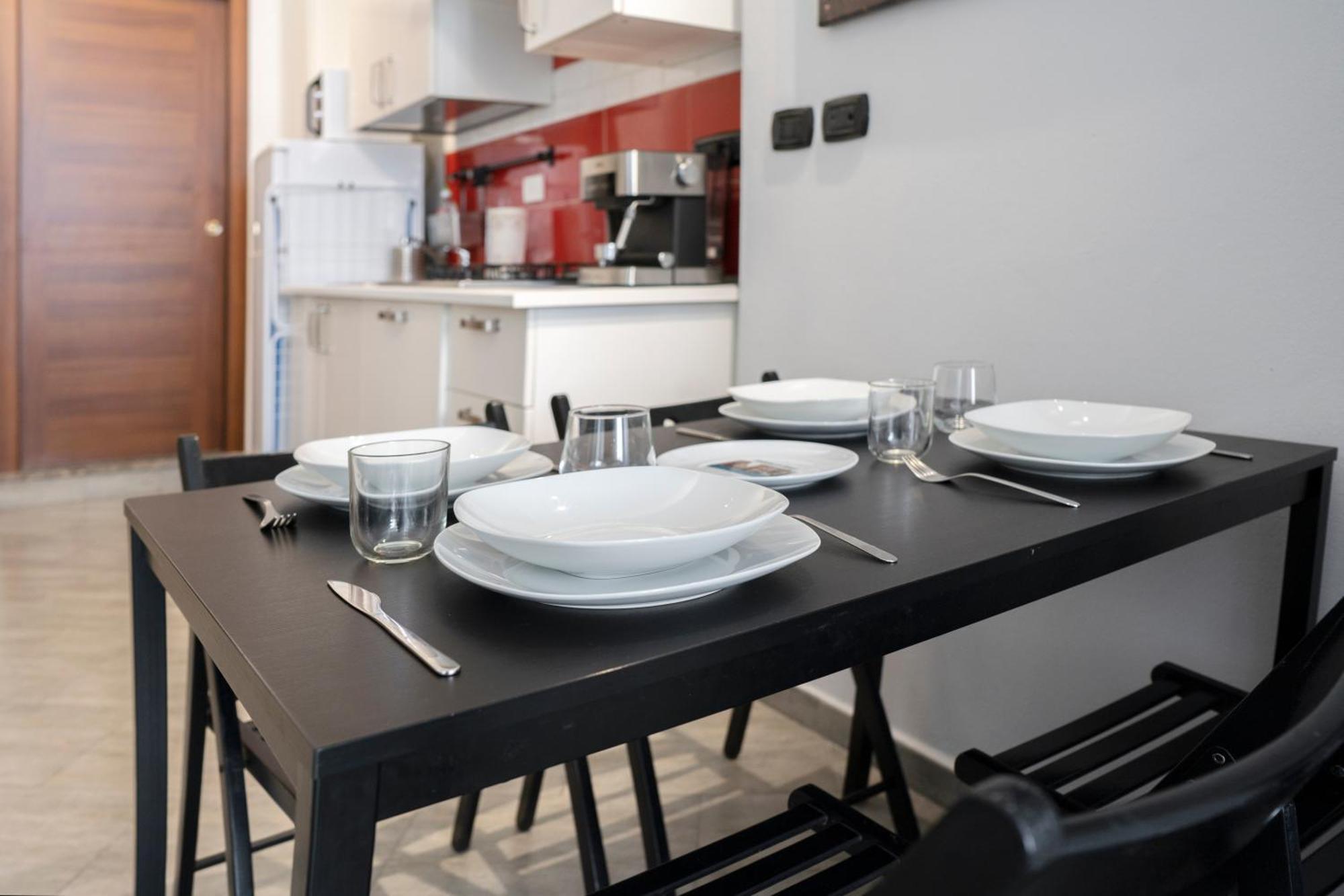 Houseingenoacenter2 Parking Apartment Luaran gambar